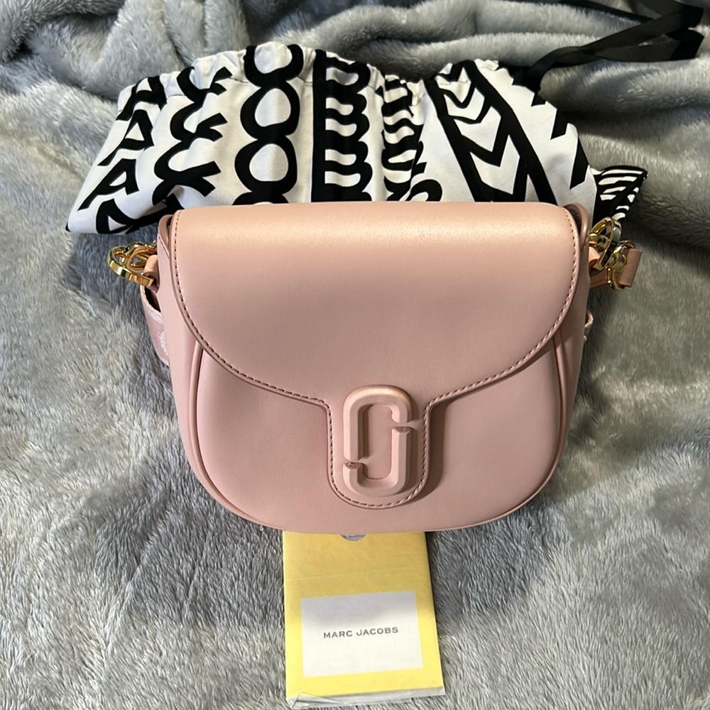 Marc Jacobs 'The J Marc Saddle bag" in rose